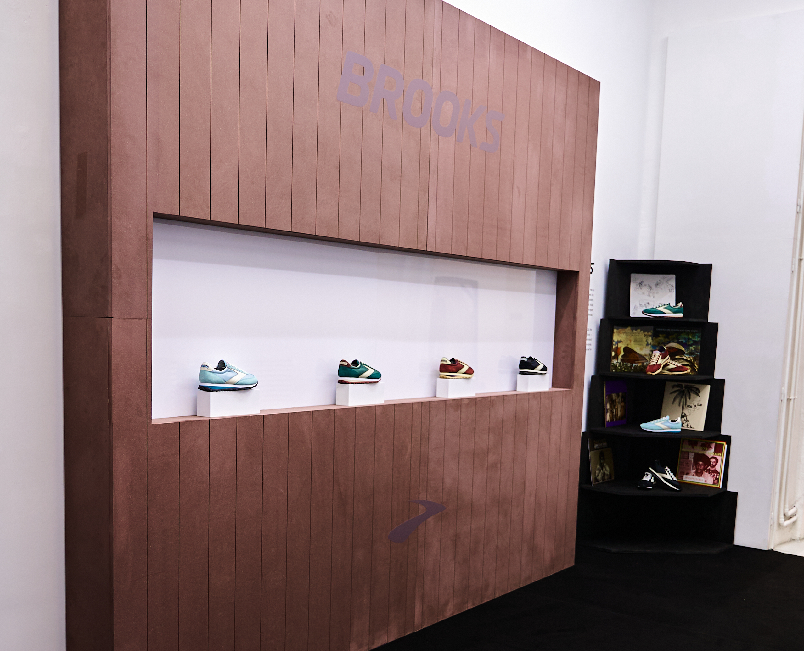 TLB Agency - Brooks Showroom - PFW June 25 - 4_5 - 10