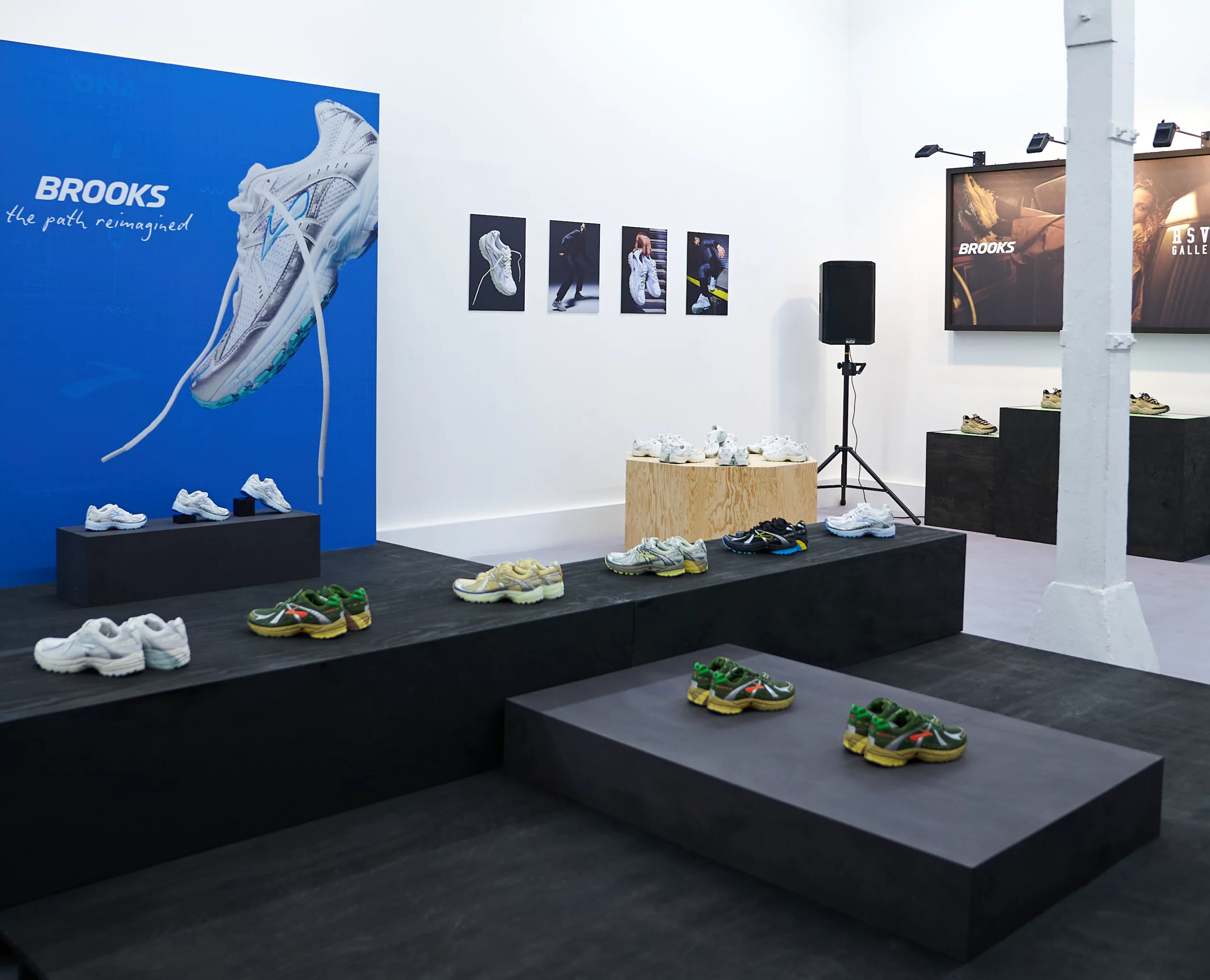 TLB Agency - Brooks Showroom - PFW June 25 - 4_5 - 23
