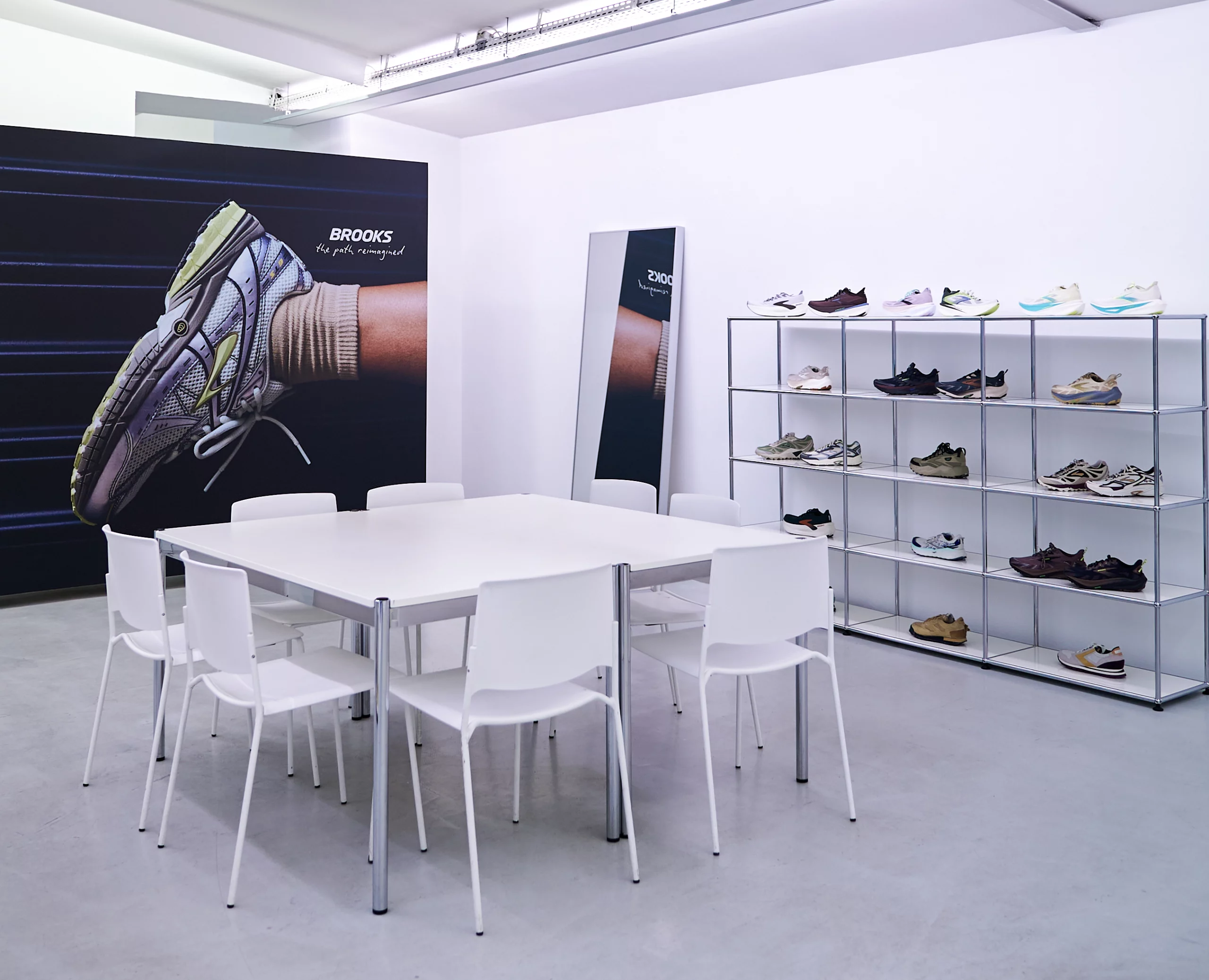 TLB Agency - Brooks Showroom - PFW June 25 - 4_5 - 34